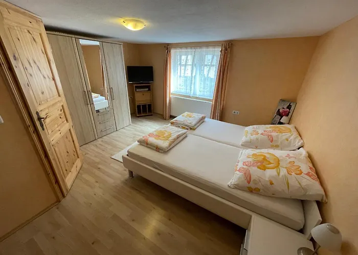 Weingut Und Destillerie Bernd Klein * Pleisweiler-Oberhofen